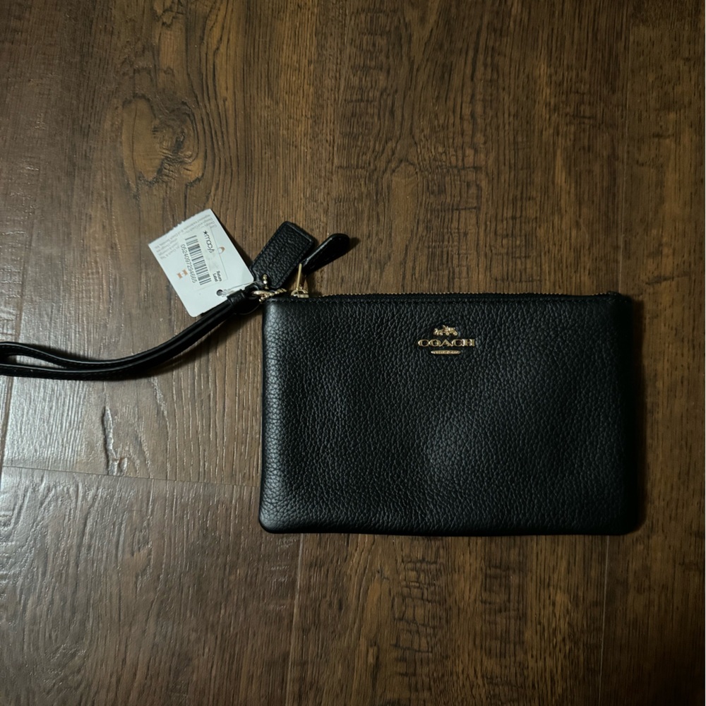 Coach wristlet NWT